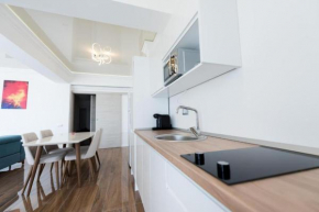 White Tower Apartament Privat Mamaia 504